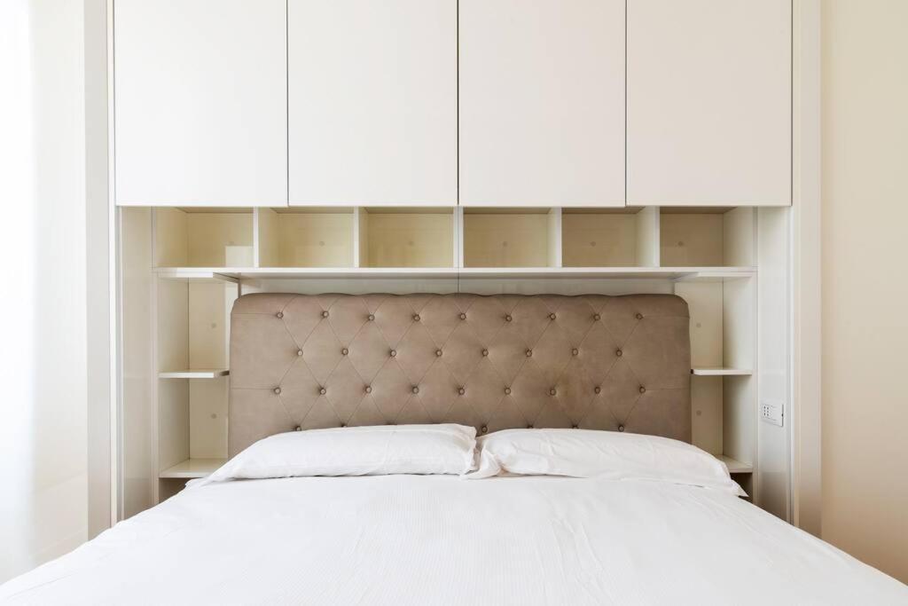 Apartamento Bilocale Vista Sul Duomo Di Milano Exterior foto